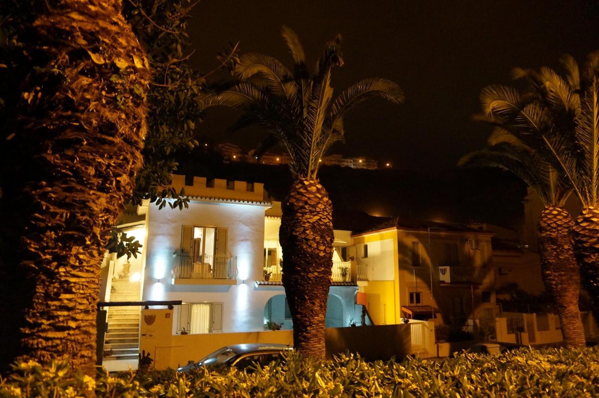 Villino Erminia - Seaside Art b&b Pizzo (Calabria) Exterior foto